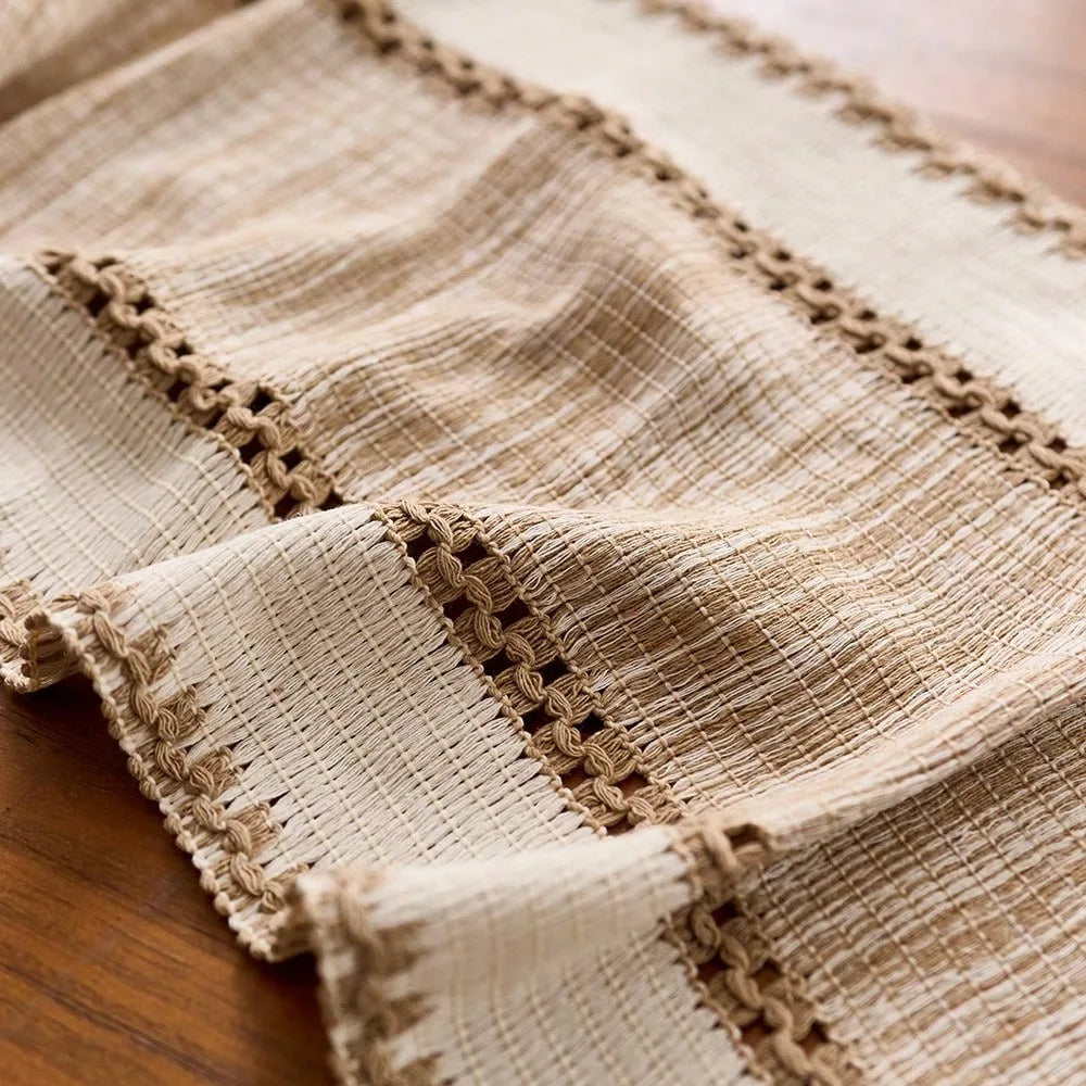 Nordic Boho Striped Green Table Runner - Hand - Woven Tassels, Ideal for Spring Tables, Round Coffee Tables & Rustic Home Decor